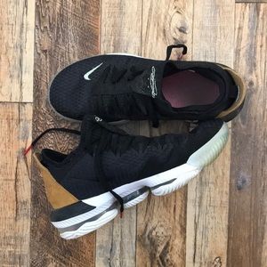 Nike Lebron16 Low